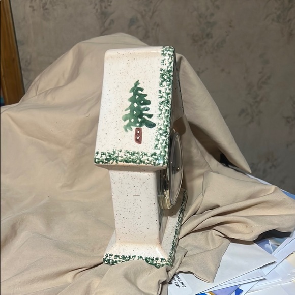 Rustic Green and White Wall Clock with Deer Design - Picture 2 of 3